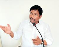 రాష్ట్ర సచివాలయ ఉద్యోగులకు ఇళ్ల స్థలాలు కేటాయించాలి