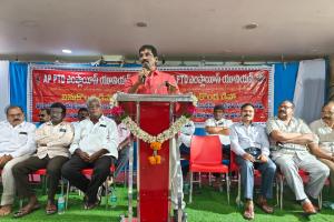 ఆర్టీసీ ఉద్యోగులకు నిలుపుదల చేసిన అలవెన్సులు వెంటనే చెల్లించాలి