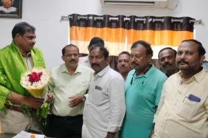 నగరంపాలెం సీఐ యల్. వీరా నాయక్‌కు అభినందనలు