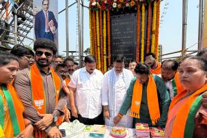 BJP State president Madhav pays tribute to Ambedkar in Visakhapatnam