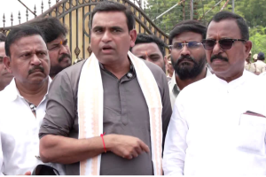 Congress Leaders Inspect Land Around Harish Rao’s Farmhouse, Seek Probe Into Alleged Land Irregularities