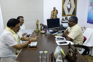 After BRICS, Srinivasa Varma Brings Global Developments to AP BJP Leaders