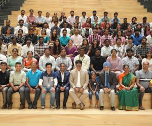 ఏపీ ఎస్ఆర్ఎంలో వేడుకగా పూర్వ విద్యార్థుల సమ్మేళనం