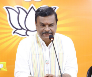 BJP State president PVN Madhav extends birthday greetings to Vice-President C.P. Radhakrishnan